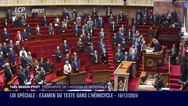 Mayotte - Regardez les députés observer une minute de silence à l'Assemblée Nationale en hommage aux victimes mahoraises du cyclone Chido: «Mayotte se relèvera, la République se tiendra toujours aux côtés des Mahorais» - VIDEO
