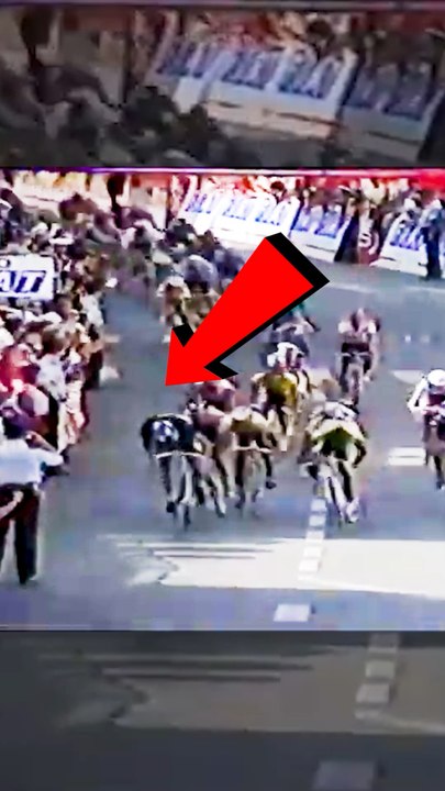 Ce gendarme va se faire atomiser par un cycliste. #sport #cyclisme