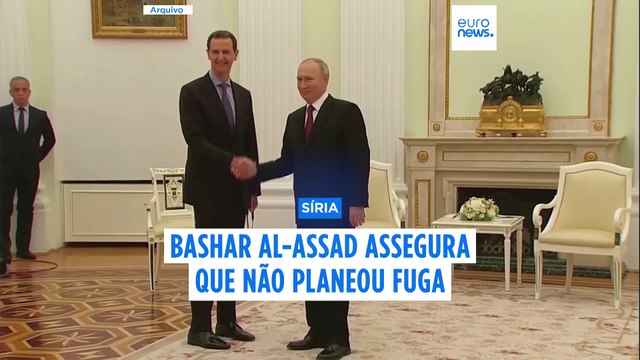 Assad diz que não tinha intenções de abandonar a Síria e que foi Moscovo que o retirou do país