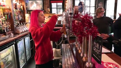 Pubs británicos racionan la cerveza Guinness debido a escasez