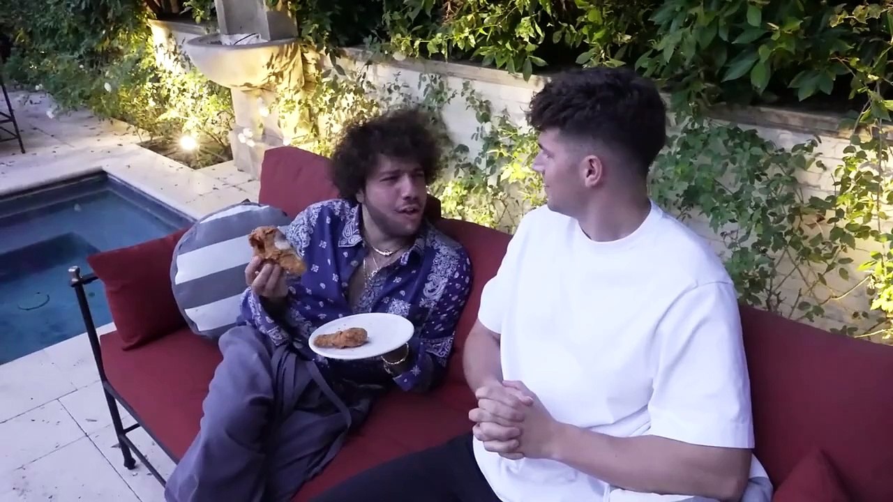 Benny Blanco, Selena , Rock, many other Hollywood Celebrities Rate My Food