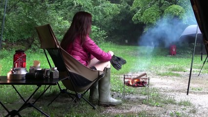 🌲ASMR Forest Camping: Girl Sleeping in the Rainstorm with Relaxing Thunder Sounds 🌧️💤