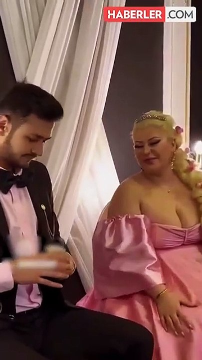 Kız isteme merasimine damat adayının mutsuzluğu damga vurdu