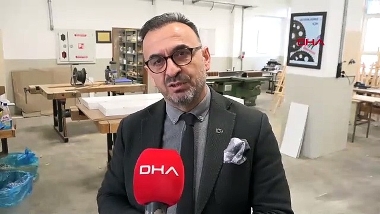 Samsun’da, Atakum Mesleki ve Teknik Anadolu Lisesi öğrencileri masa, sıra ve dolap üretiyor; ciro 10 milyon TL