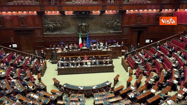 Battibecco in Aula Meloni - Bonelli su ritardo dei treni
