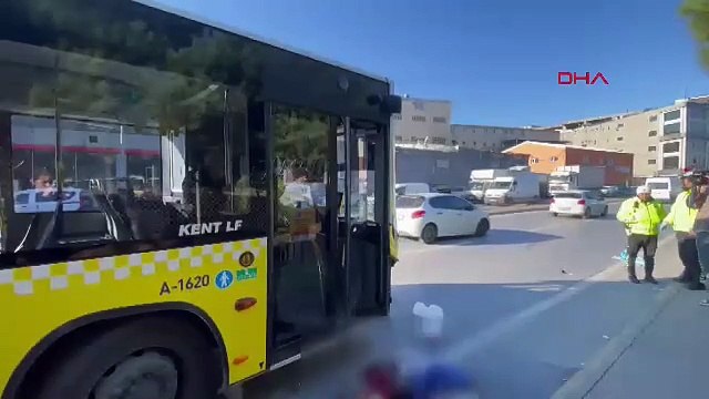 İstanbul- Başakşehir'de İETT otobüsünün çarptığı anlar araç kamerasında / Araç kamerası görüntüsü eklendi