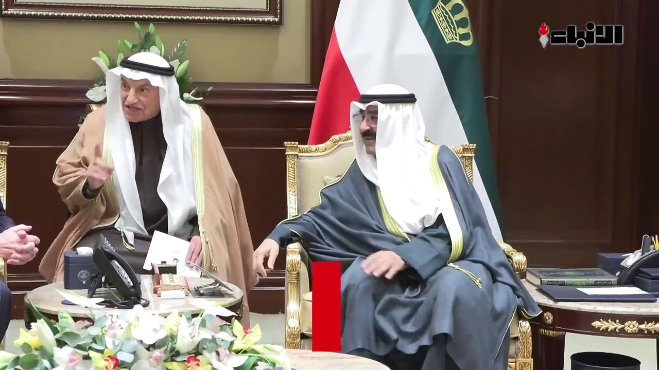 صاحب السمو الأمير الشيخ مشعل الأحمد مستقبلا صاحب السمو الملكي الأمير إدوارد دوق إدنبره والوفد المرافق بمناسبة زيارته الرسمية للبلاد