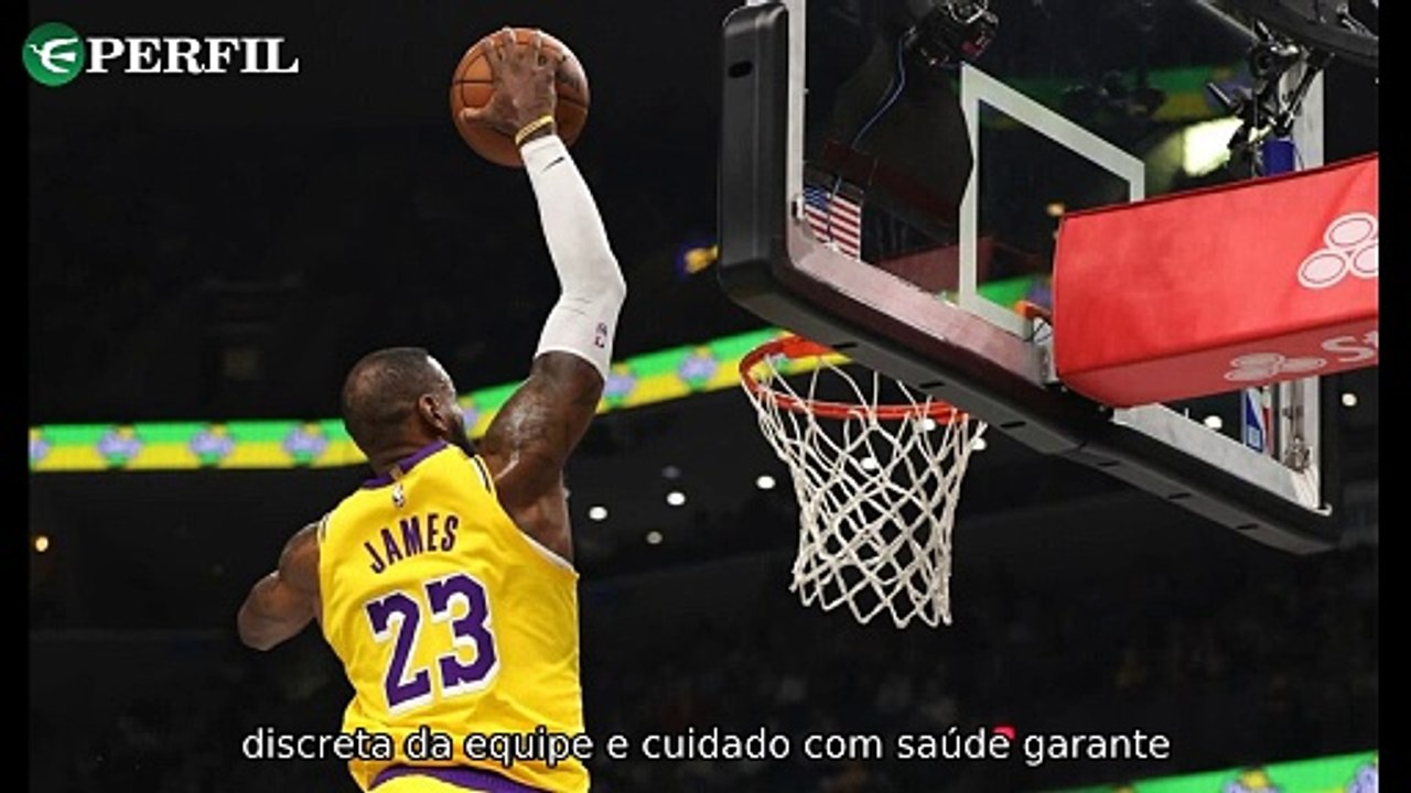 "LeBron e Hamilton revelam planos futuros enquanto NBA relança comercial de Natal"