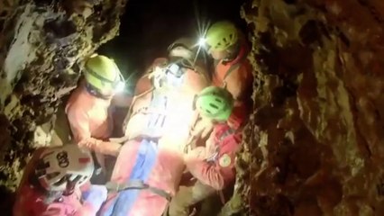 Peligroso rescate de Ottavia Piana, la espeleóloga italiana atrapada en la cueva de Bueno Fonteno
