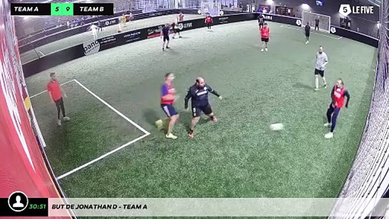 But de Jonathan D - Team A