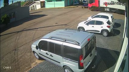 Imagens flagram acidente no Parque São Paulo em Cascavel
