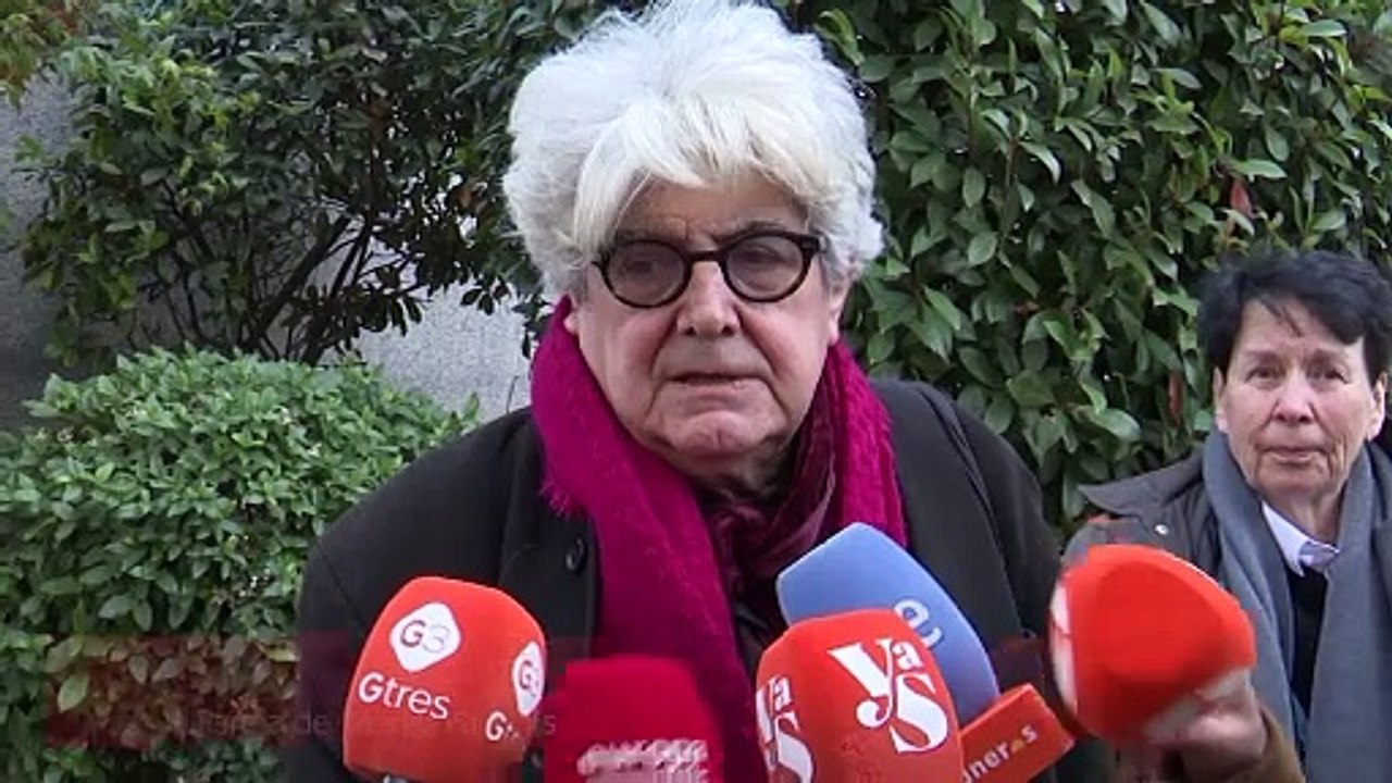 Rostros conocidos dan su último adiós a Marisa Paredes