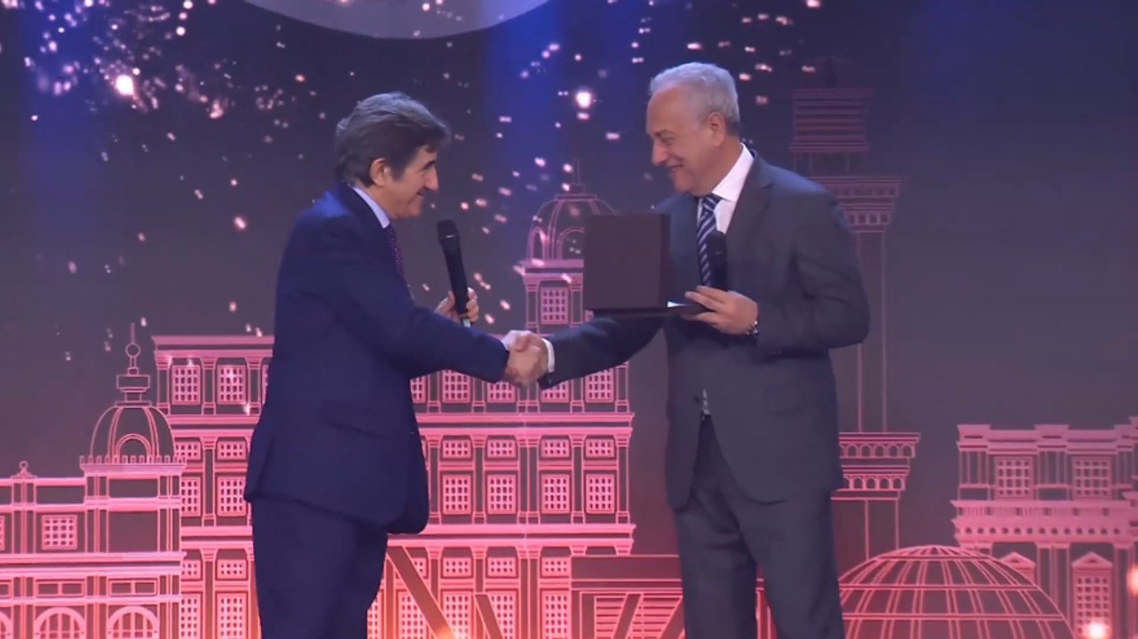 Velasco premiato da Cairo: "Merito delle mie giocatrici. Non serve l'amicizia per vincere"