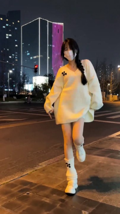 战马又来啦#战马 #广场舞战马来上分了