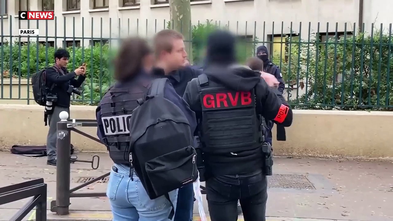 Un adolescent poignardé à mort dans une rixe qui a éclaté à Paris, près du lycée Rodin, dans le 13e arrondissement.