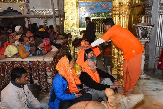 बुध पुष्य नक्षत्र आज, मोती डूंगरी गणेशजी मंदिर में श्रद्धालुओं को मिला खास उपहार, देखें वीडियो