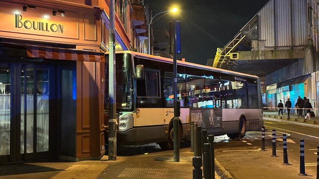 Un bus s'encastre dans le restaurant de Thierry Marx à Saint-Ouen