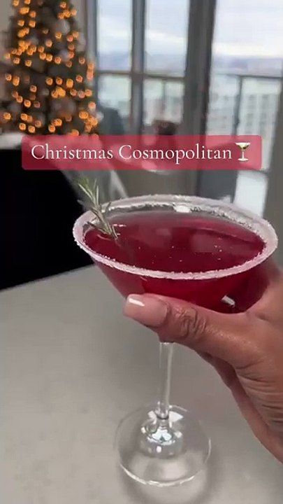 Cocktail natalizi analcolici: 5 ricette per brindare con stil