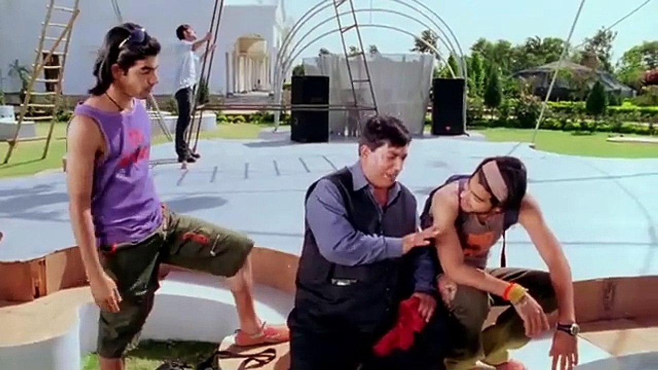Let's Enjoy (2004) - Full Movie  Aashish Chaudhary, Roshni Chopra, Arzoo Govitrikar