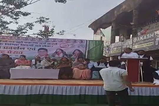 कांग्रेस नगर पालिका अध्यक्ष के पति का विवादित बयान