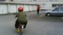 Fameuse vidéo du skate XD