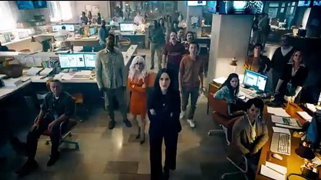 Teaser Superman / Pourquoi le slip rouge ringard fera son retour en 2025 ? Cette explication va vous réconcilier avec le costume, Il est tellement puissant qu'il...