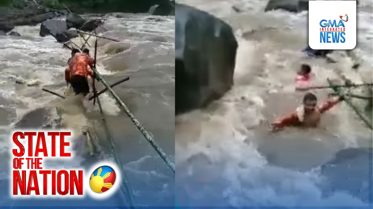 Kawayang tulay sa ilog, bumigay; ilang tumatawid na estudyante at guro, tinangay ng agos | SONA