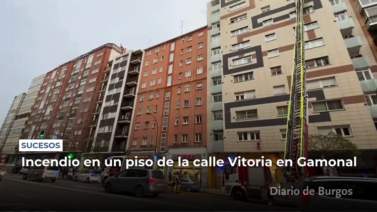 Los Bomberos de Burgos intervienen en un incendio en un piso de la calle Vitoria en Gamonal