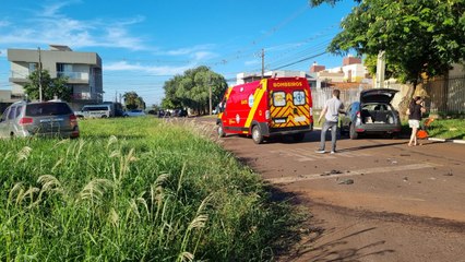 Colisão entre veículos deixa rapaz ferido no Coqueiral