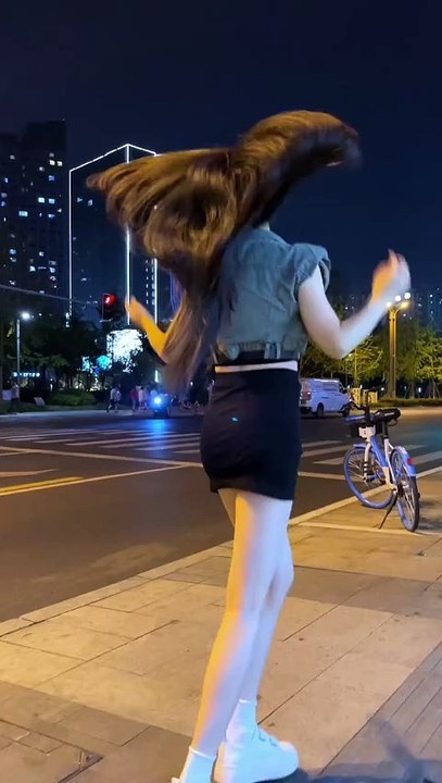 君不见 妻已翩翩起舞