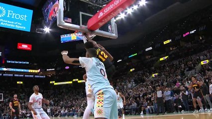 De'Andre Hunter dunks over Victor Wembanyama