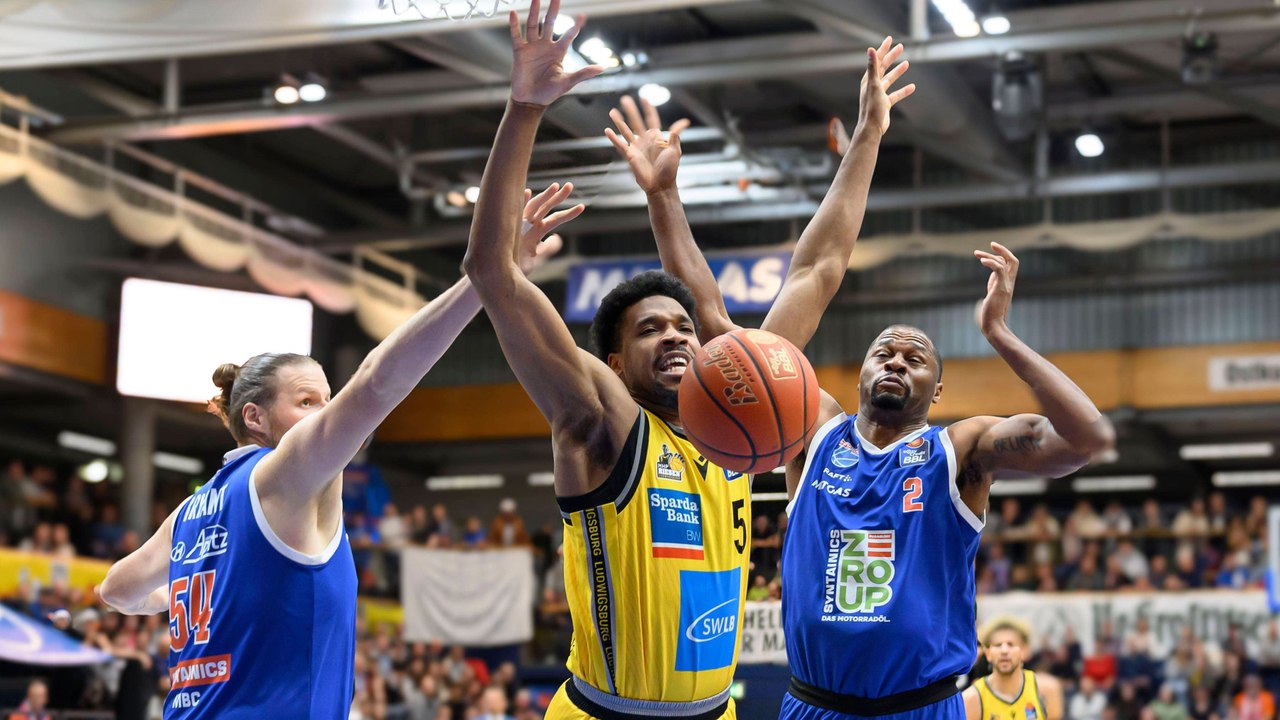 Simon stemmt sich dagegen - MBC bezwingt auch Ludwigsburg