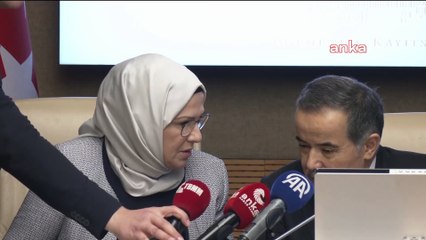 AKP'li vekiller mikrofonu açık unuttu: "Çok yanlış yaptı bakan hanım ya"