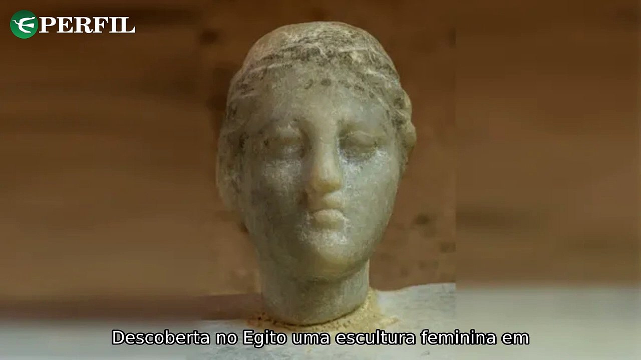 "Descobertas polêmicas: Cleópatra, nazismo e sósias surpreendentes agitam opiniões e revelam mistérios da história."