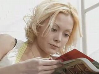 Anna Tsuchiya - CM Vienus Jean / preview What you gonna do?