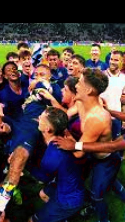 Epic Reactions in Football🙄😍sport channel#sky sport news #rolnado #football#youtubeshorts#barcelona