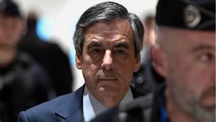 GALA VIDÉO - François Fillon : cette coquette somme qu’il va payer pour mettre fin à ses ennuis