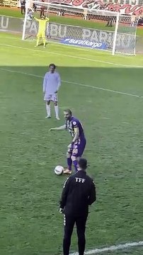 Eyüpspor - Samsunspor maçında olaylı an! Caner Erkin hakeme tepki gösterdi