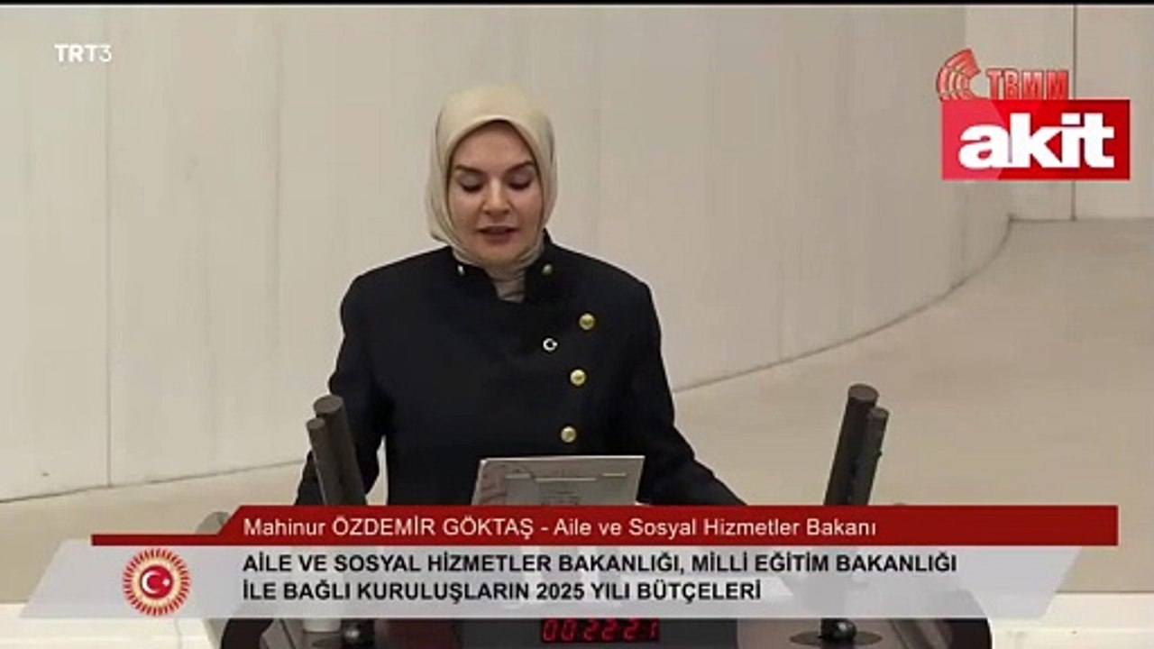 Sosyal medyaya yaş düzenlemesi geliyor! Aile ve Sosyal Hizmetler Bakanı resmen duyurdu!
