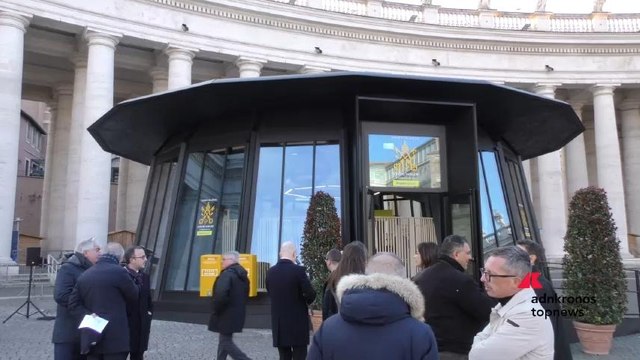 Nuovo ufficio postale mobile Vaticano, taglio del nastro in piazza San Pietro