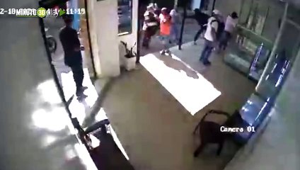 Joyería en Barbosa fue atracada a mano armada por delincuentes disfrazados de funcionarios públicos