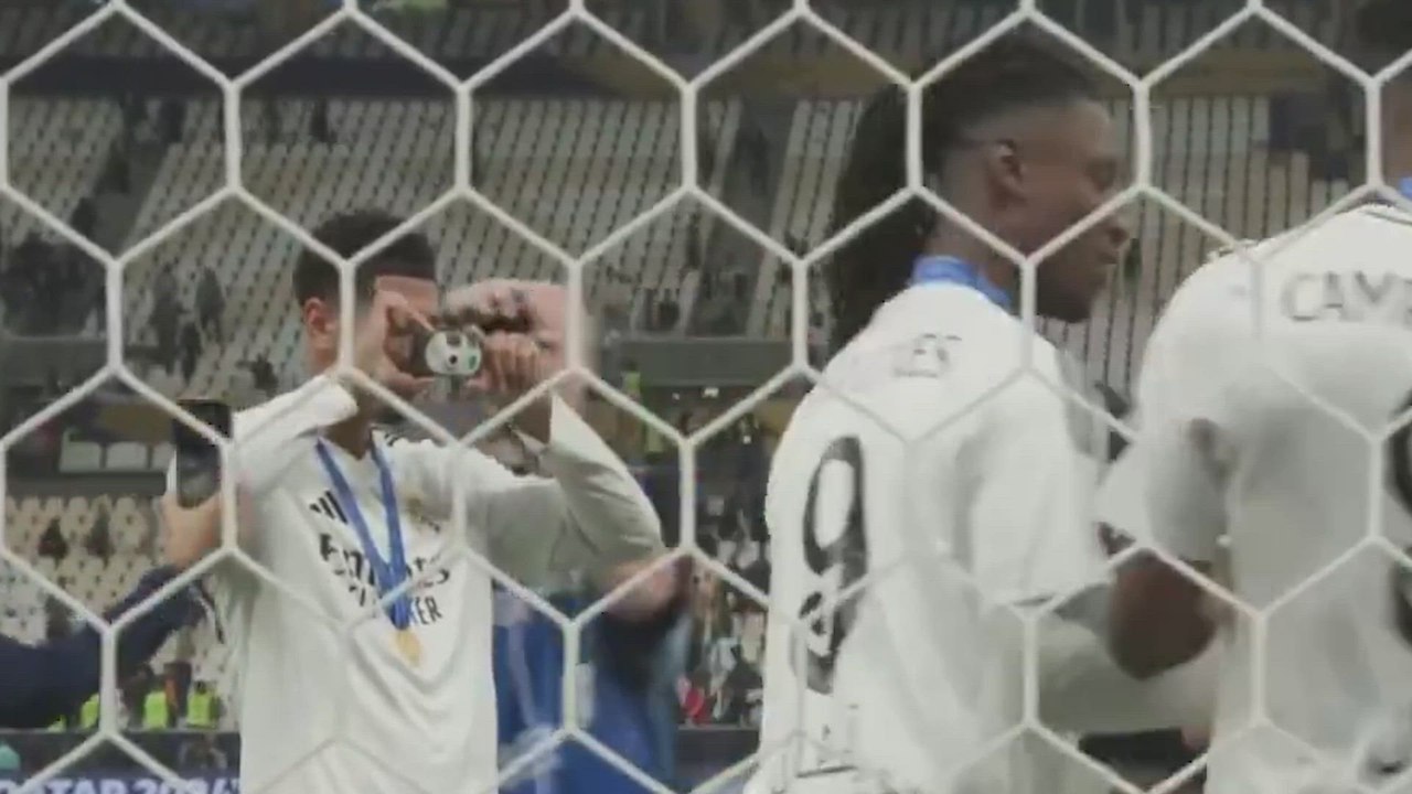 Bellingham steals the spotlight as photographer during Real Madrid's Intercontinental Cup celebration