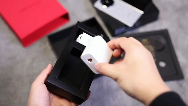 Newly released - Huawei Mate X6 Unboxed 🤯 | Hand's-On Review | Media Tech | BIG TECH SPOTLIGHT