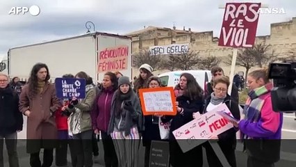 Processo Pelicot, i manifestanti sono indignati per la sentenza pronunciata