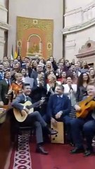 Los villancicos flamencos de PP y Vox en el Parlamento Andaluz, antes de irse de vacaciones