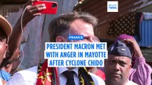 Mayotte, il presidente Macron contestato dagli abitanti dell'arcipelago