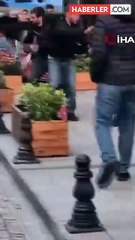 Eminönü'nde 2 grup yumruklarla sopalarla birbirine girdi