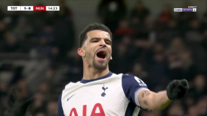 Carabao Cup Shock: Solanke and Tottenham Stun Manchester United ⚽