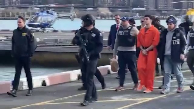 Luigi Mangione fue acusado en Nueva York de cargos federales de asesinato, armas y acoso