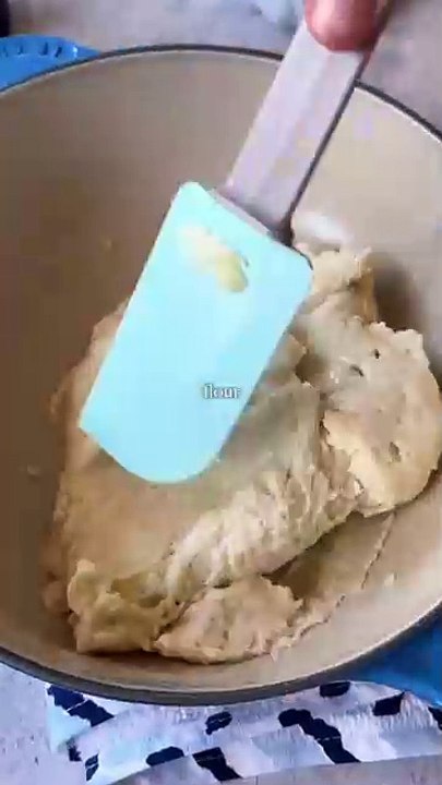 day 89/100: HOMEMADE MINI CHURROS FULL RECIPE LINKED IN BIO orr go comment on my ig post to have the full recipe sent to your dms! If you’ve been looking for an easy christmas dessert, look no further! This recipe is quick, easy & so fun to make, enjoy &